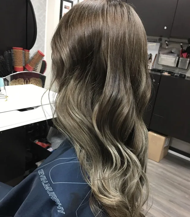 Soft Ash Blonde Melt