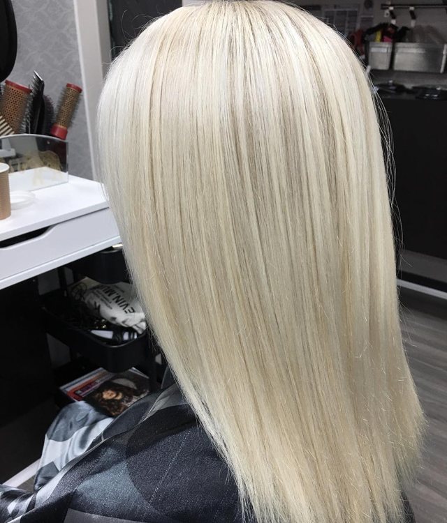 Beige Blonde Balayage by Hello Beauty Lounge, Red Deer