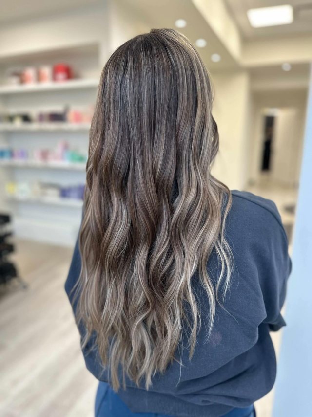 Soft Vanilla Melt by Hello Beauty Lounge, Red Deer