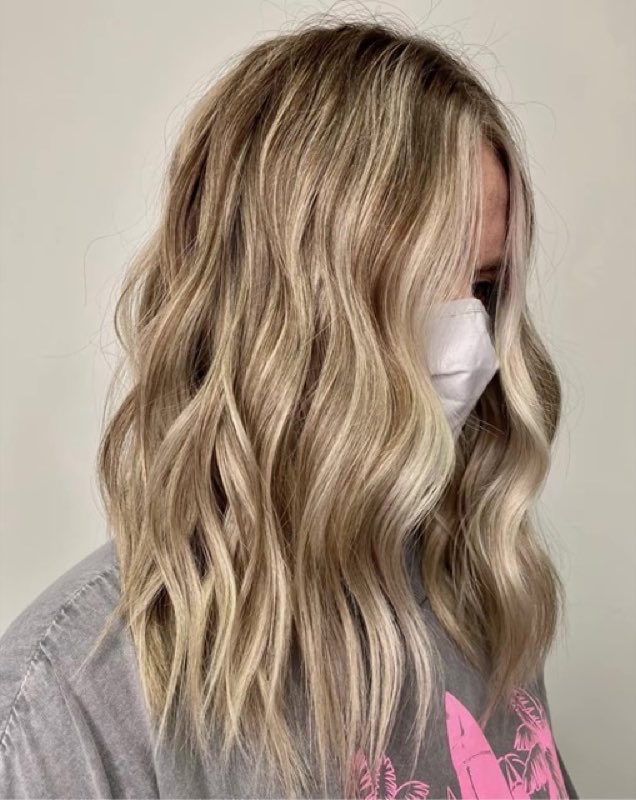 Crisp Beige Blonding